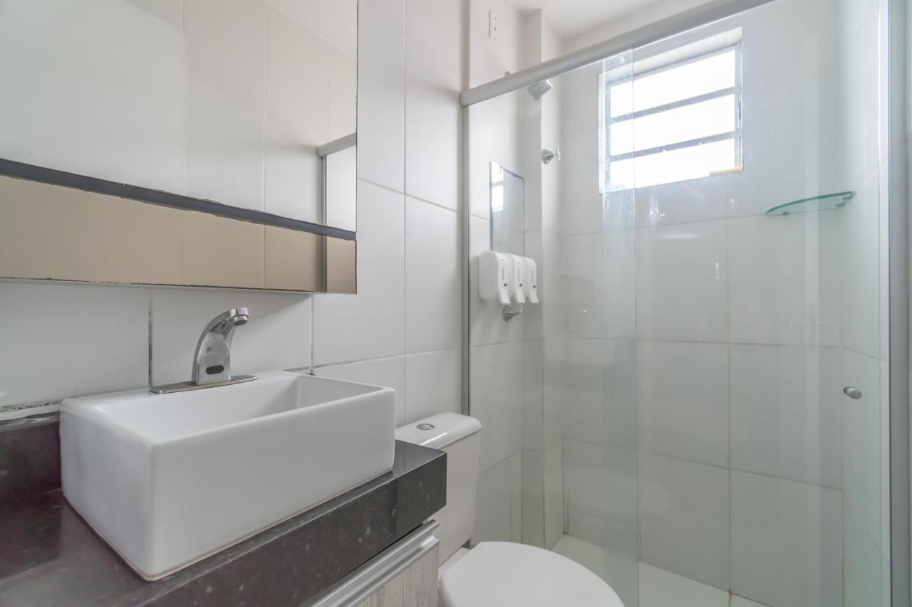 Apt1 Piscina Netflix Wifi Ar Cond Prox A 2 Shoppings Apartment